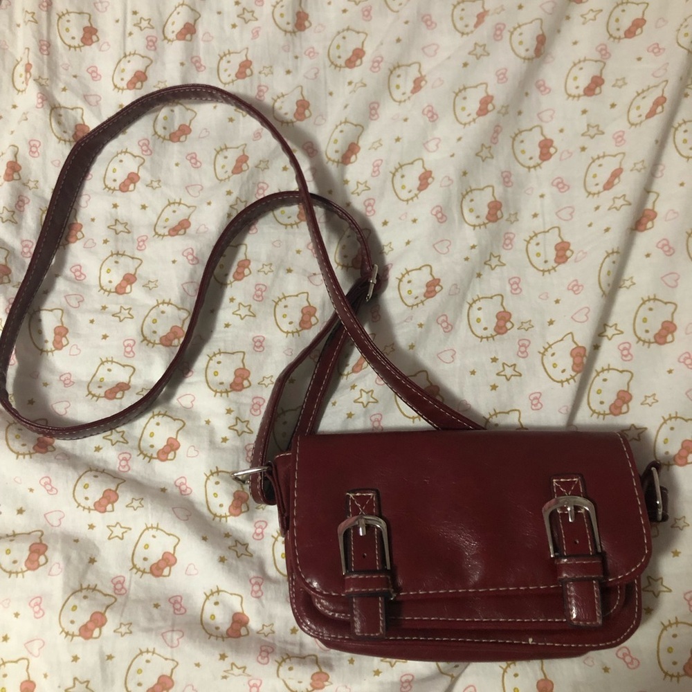 Elegant Burgundy Crossbody Bag
